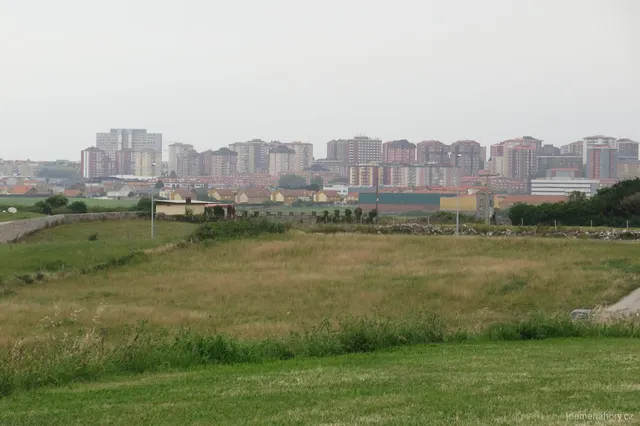 Santander již za náma